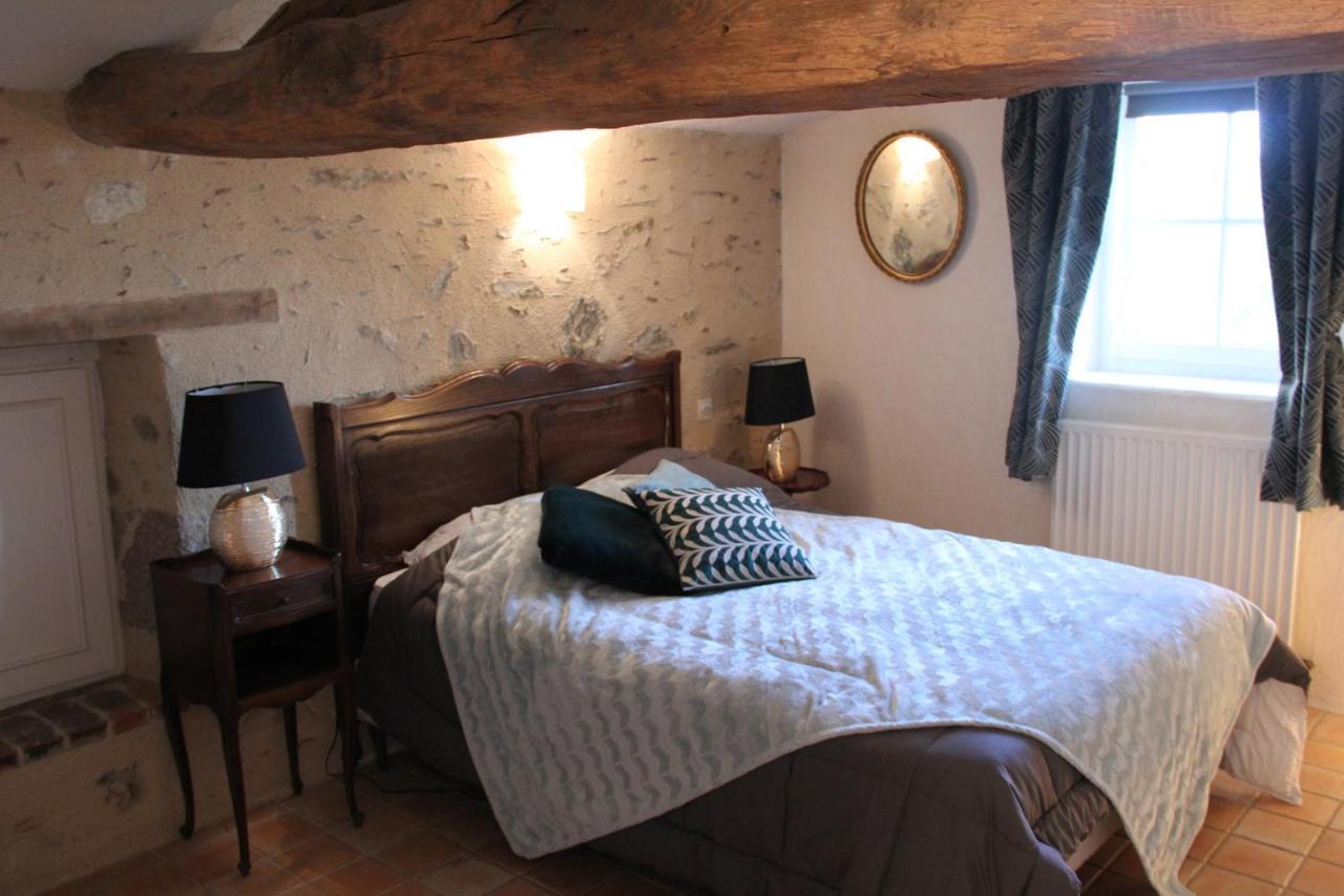 Les chambres d'hôtes de La Métairie du Bourg Les Herbiers Esterno foto
