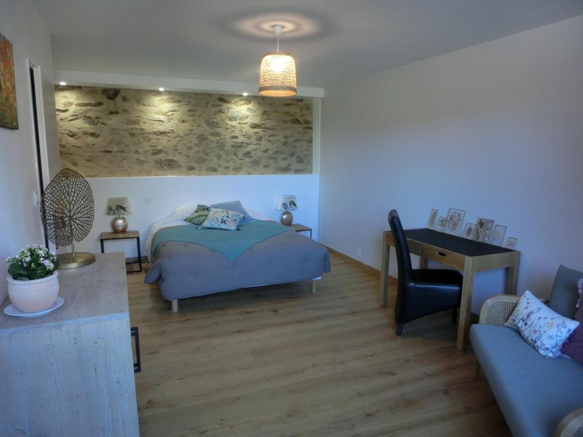 Les chambres d'hôtes de La Métairie du Bourg Les Herbiers Esterno foto